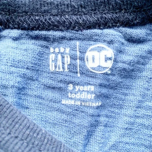 GAP x DC Batman Raglan Tee | 3 Years - Picture 5 of 6